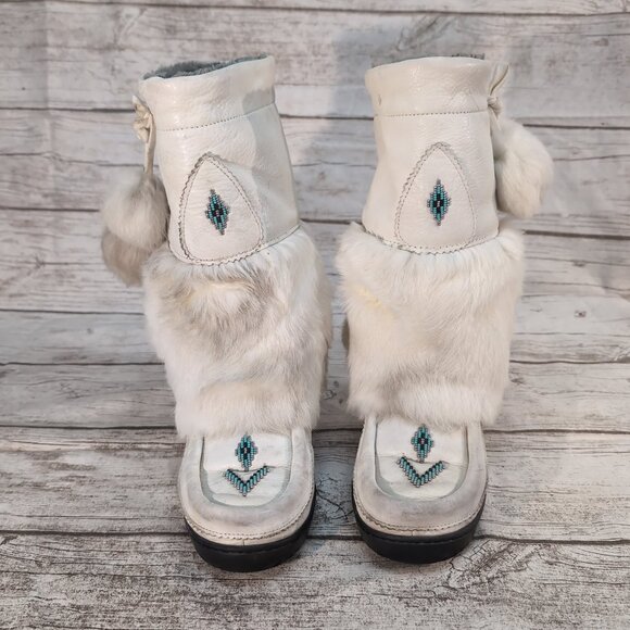 Manitobah Mukluks White Rabbit Fur Leather Winter Boots – Women’s Size 6 - Picture 1 of 14